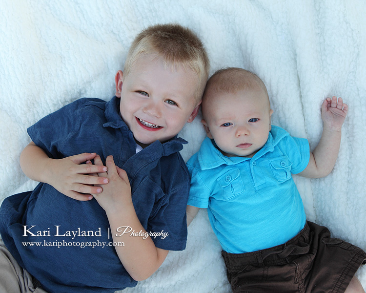 Brothers.  Baby photography by Kari Layland in Minnesota.